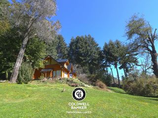 Foto 11 de Venta Lujosa Casa orillas del lago Nahuel Huapi - Bariloche Patagonia Argentina
