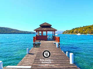 Foto 7 de Venta Lujosa Casa orillas del lago Nahuel Huapi - Bariloche Patagonia Argentina