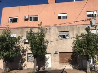 Foto 1 de 3 AMB 70m2 baja expensa