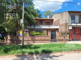 Foto 3 de Casa para Inversión en Garín 8 ambientes