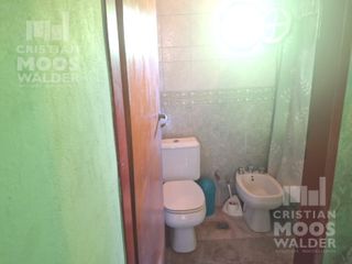 Foto 16 de Casa para Inversión en Garín 8 ambientes