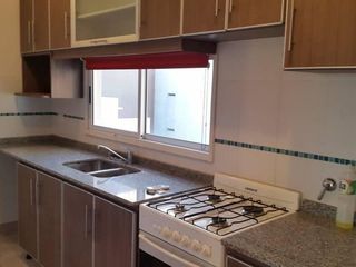 Foto 4 de Excelente Departamento con Terraza Privada y Cochera