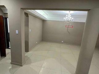 Foto 12 de Casa en venta - 6 dormitorios 5 baños - 300mts2 - Tablada