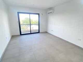 Foto 1 de Departamento - La Plata