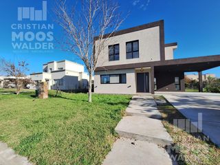 Foto 1 de Casa de 5 ambientes-  en Venta San Matias