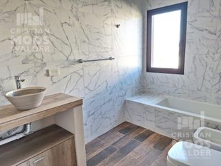Foto 16 de Casa de 5 ambientes-  en Venta San Matias