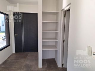 Foto 3 de Casa de 5 ambientes-  en Venta San Matias