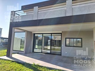 Foto 24 de Casa de 5 ambientes-  en Venta San Matias