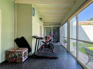 Foto 23 de Casa en venta - 4 Dormitorios 3 Baños - 300Mts2 - Villa Elvira, La Plata