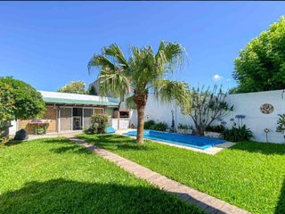Foto 48 de Casa en venta - 4 Dormitorios 3 Baños - 300Mts2 - Villa Elvira, La Plata