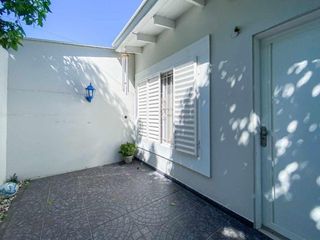 Foto 6 de Casa en venta - 4 Dormitorios 3 Baños - 300Mts2 - Villa Elvira, La Plata