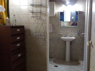 Foto 10 de VIVIENDA / COMERCIAL -  A 50 mts.  de Estación Adrogué