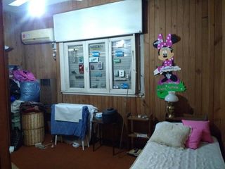 Foto 8 de VIVIENDA / COMERCIAL -  A 50 mts.  de Estación Adrogué