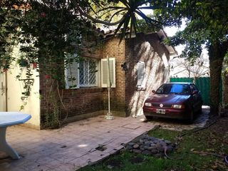 Foto 11 de VIVIENDA / COMERCIAL -  A 50 mts.  de Estación Adrogué