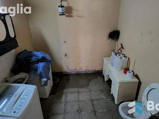 Foto 16 de CASA DE 5 AMBIENTES EN LOTE DE 1.720 M2- Dolores