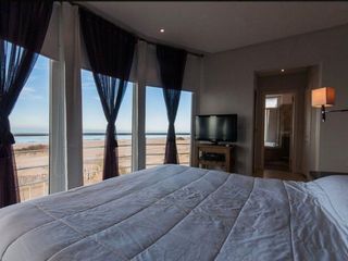 Foto 27 de Cariló - Excelente casa sobre línea del mar ALQUILER Y VENTA