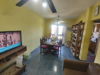 Foto 2 de Departamento en Venta en Isidro Casanova