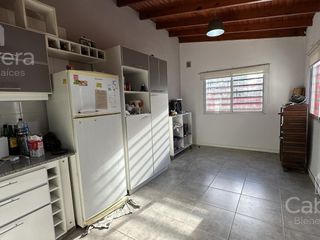 Foto 2 de Venta de Casa 4 dormitorios en Berisso