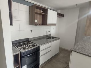 Foto 9 de DEPARTAMENTO ALQUILER 2 AMBIENTES EN Uriarte 383 9°B C/COCHERA