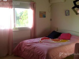 Foto 13 de Casa en venta en San Isidro Labrador.