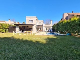 Foto 1 de Casa 4 dormitorios venta en San Isidro Labrador, Villa Nueva
