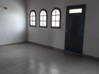 Foto 31 de Casa en venta-Terreno 10 x 30 metros -200 metros cubiertos -  4 dormitorios 2 baños - Los Hornos