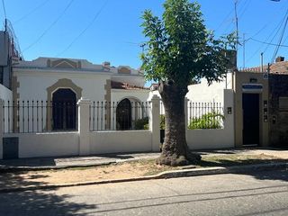 Foto 2 de Casa - Quilmes