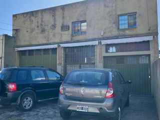 Foto 2 de Depósito en venta - 1 Oficina 1 Baño - 300Mts2 - La Plata