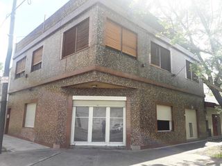 Foto 1 de Casa - Banfield