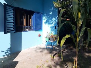 Foto 28 de Casa en venta - 3 dormitorios 1 baño - pileta y galeria - 108mts2 - La Plata