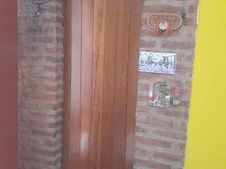 Foto 17 de Casa en venta - 3 dormitorios 1 baño - pileta y galeria - 108mts2 - La Plata