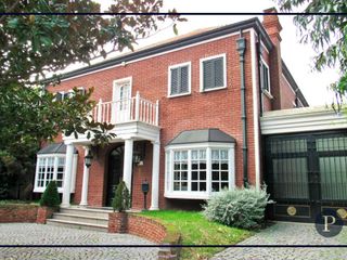 Foto 1 de Venta Residencia Estilo Ingles