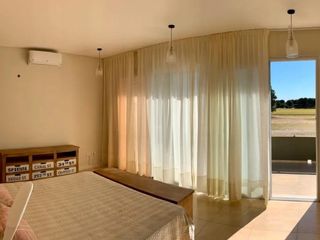 Foto 9 de Casa en venta - 4 Dormitorios 3 Baños - Cochera - 1200Mts2 - La Herradura, Pinamar