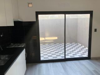Foto 6 de 2 AMB *A ESTRENAR* con PATIO BALCÓN AL FTE