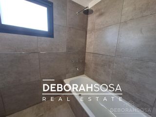 Foto 15 de Casa en Venta 5 Ambientes Espejo de Agua El Cantón Golf Escobar