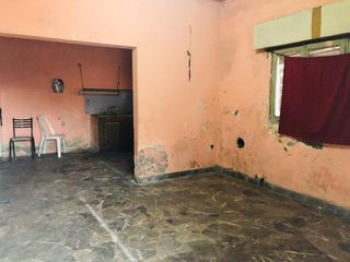 Foto 7 de Lote con casa a reciclar o demoler en Don Torcuato