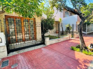 Foto 2 de Casa en Venta de 3 Dormitorios con Escritura, Barrio Cofico, Apta Crédito