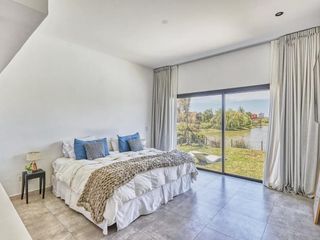 Foto 22 de Casa en venta - 5 Dormitorios 5 Baños - 820Mts2 - El Canton, Escobar