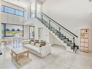 Foto 4 de Casa en venta - 5 Dormitorios 5 Baños - 820Mts2 - El Canton, Escobar