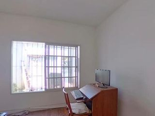 Foto 9 de PH en venta - 2 dormitorios 1 baño - 55mts2 - Bernal Este