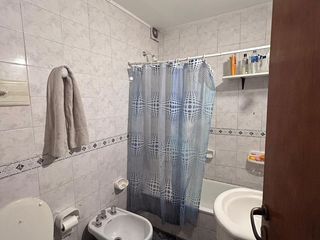 Foto 8 de SEMI PISO 3 AMBIENTES C/ 2 PATIOS - CARLOS CALVO Y MUÑIZ - 120M2 - EXC. ESTADO