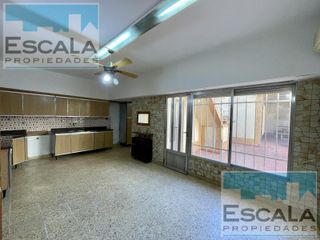 Foto 18 de CASA DE PASILLO EXCLUSIVO 3 DORM 2 PATIOS EN VENTA ARROYITO