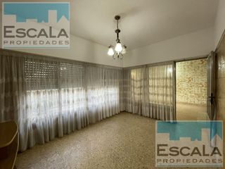 Foto 7 de CASA DE PASILLO EXCLUSIVO 3 DORM 2 PATIOS EN VENTA ARROYITO