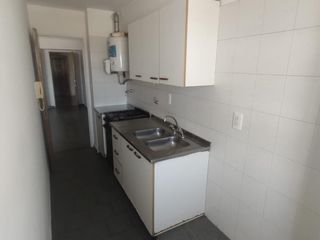 Foto 13 de Departamento en  alquiler de 3 dormitorios con cochera