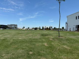 Foto 2 de Terreno en venta en el Barrio Riberas, Puertos / Escobar