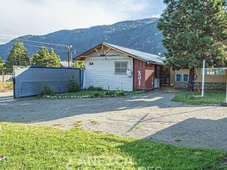 Foto 15 de CASA CON LOCAL COMERCIAL - SOBRE LOTE DE 500 M2 - LAGO PUELO