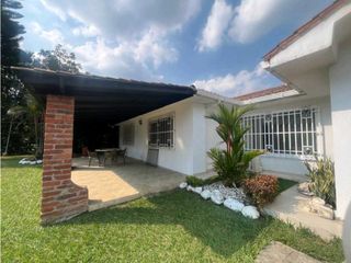 Foto 1 de HERMOSA CASA EN VENTA EN PANCE, SUR DE CALI – AMPLITUD, NATURALEZA