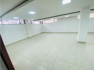 Foto 10 de Iñaquito, Edificio  en Renta, 450m2, 24 Ambientes