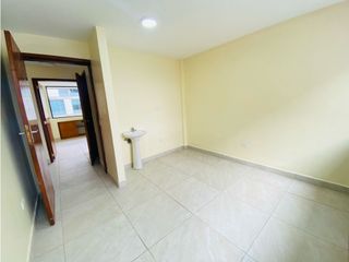Foto 11 de Iñaquito, Edificio  en Renta, 450m2, 24 Ambientes