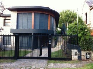 Foto 10 de Importante chalet venta. 3 dormitorios, jardin y piscina. Los Troncos.